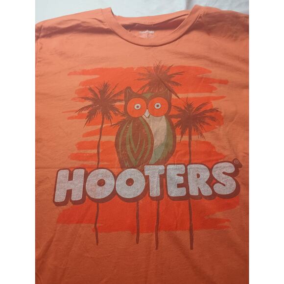 Hooters Vintage 90s Graphic T-shirt Short sleeve Owl Men Size Medium - Picture 2 of 4